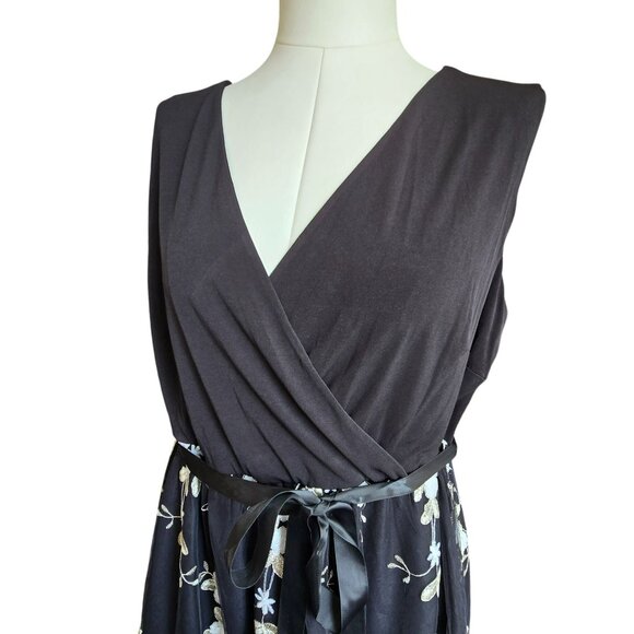 Womens Black Floral Sleeveless Wrap Dress 2X With Tie Waist & V-Neckline JJ3997 - Picture 2 of 7